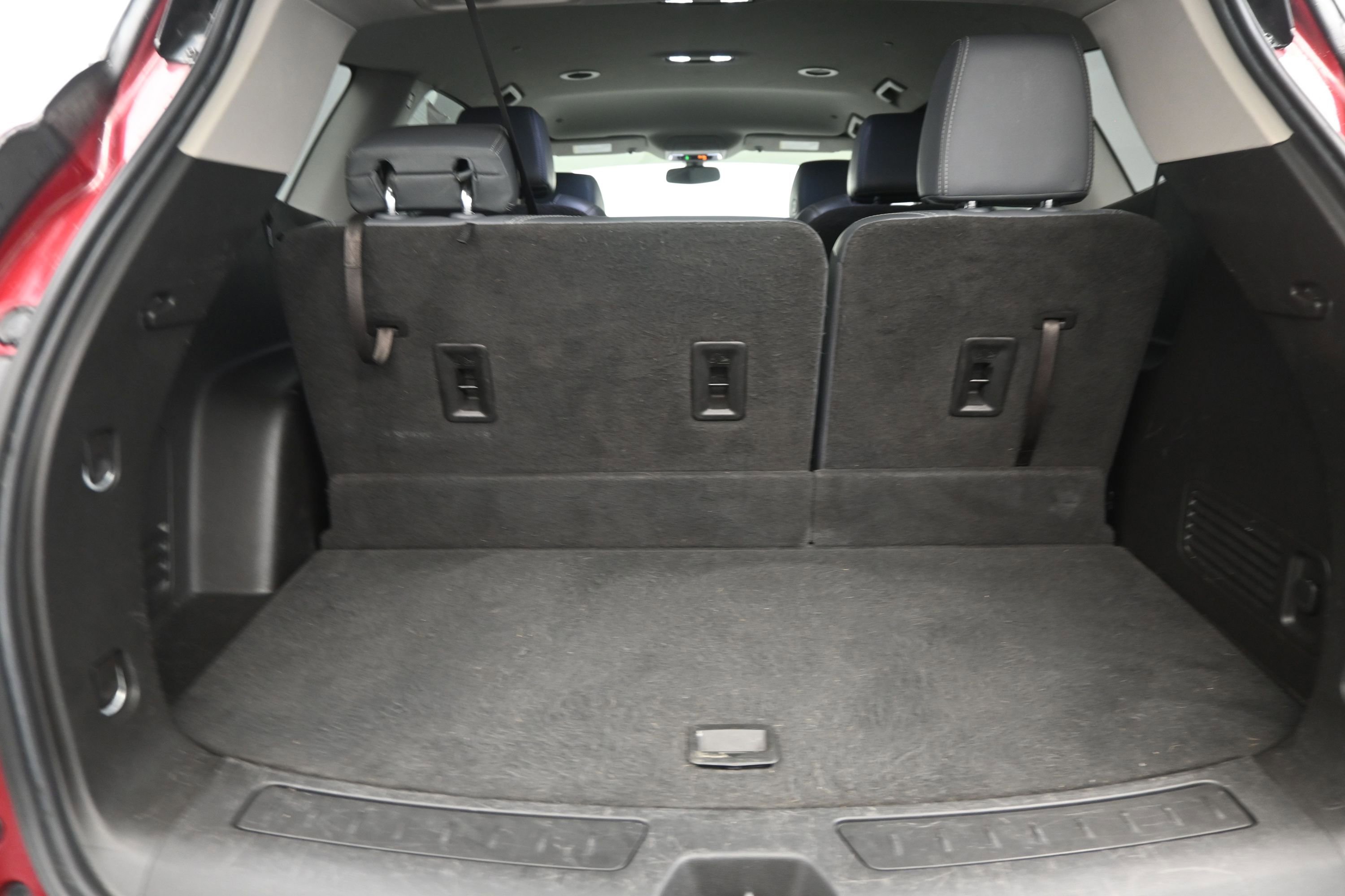 Used 2019 Buick Enclave Essence AWD/4WD image 17