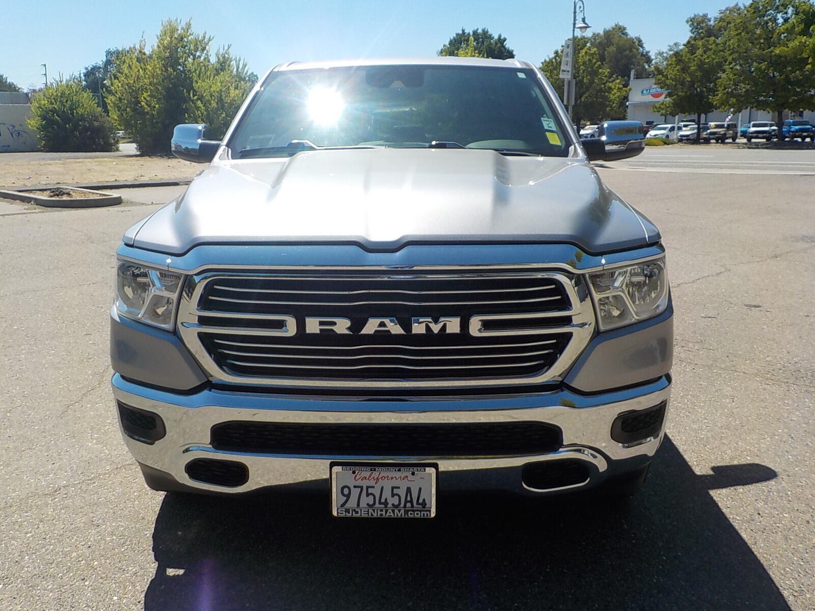 Used 2024 RAM 1500 Laramie AWD/4WD image 8
