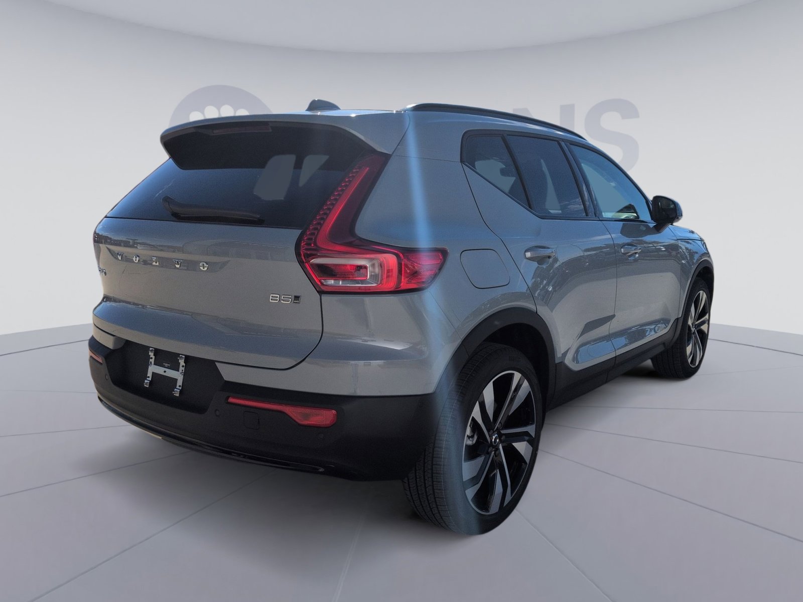 New 2026 Volvo XC40 B5 Ultra w/ Protection Package Premier image 7