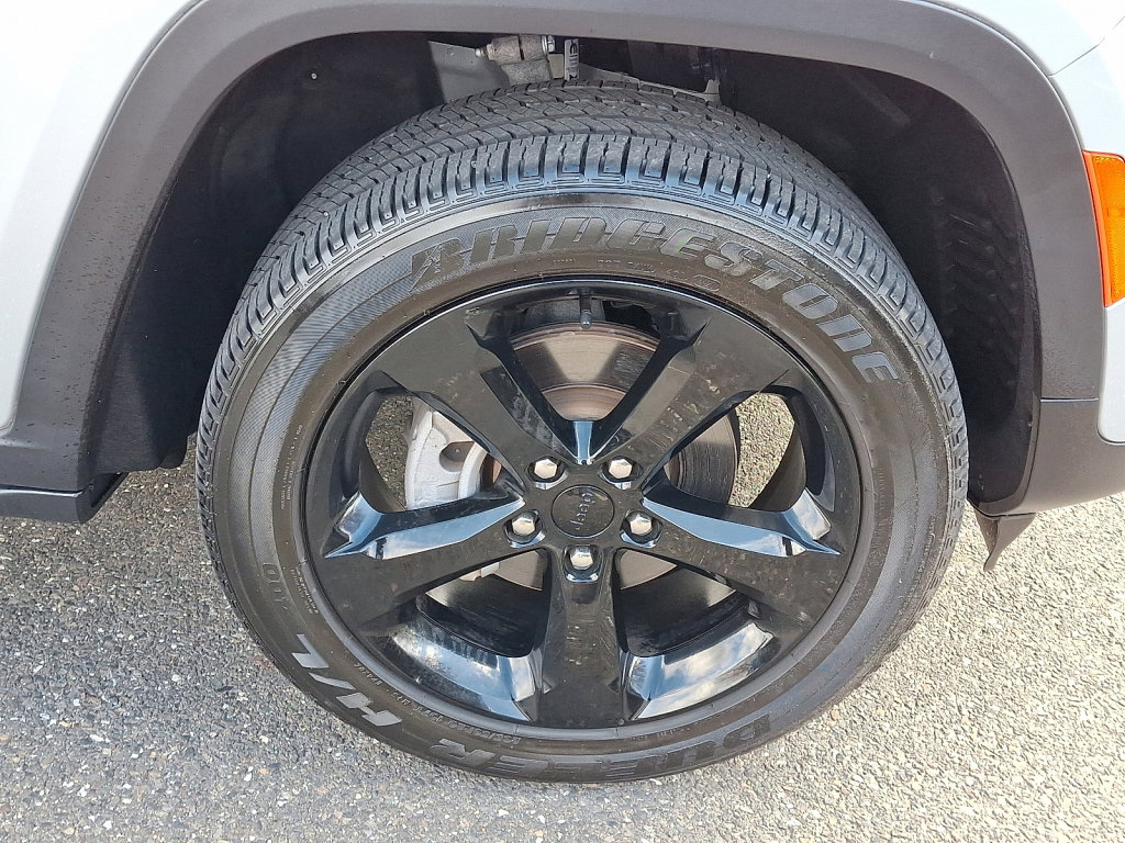 Certified 2022 Jeep Grand Cherokee Altitude image 9