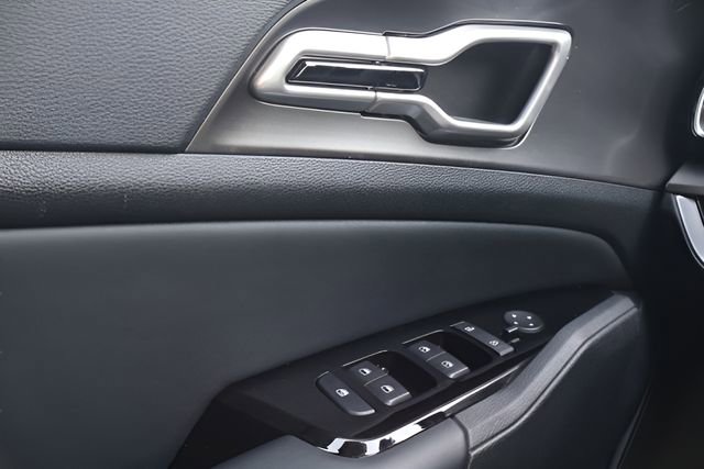 Used 2023 Kia Sportage EX image 24