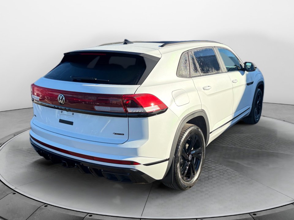 New 2026 Volkswagen Atlas Cross Sport SEL R-Line image 7