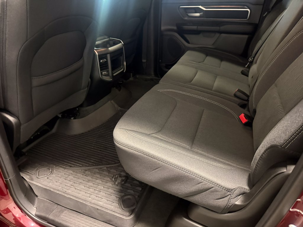 Used 2024 RAM 1500 Big Horn AWD/4WD image 23