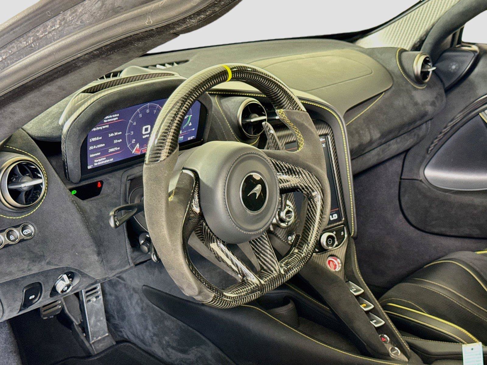 Used 2021 McLaren 720S Performance RWD image 15