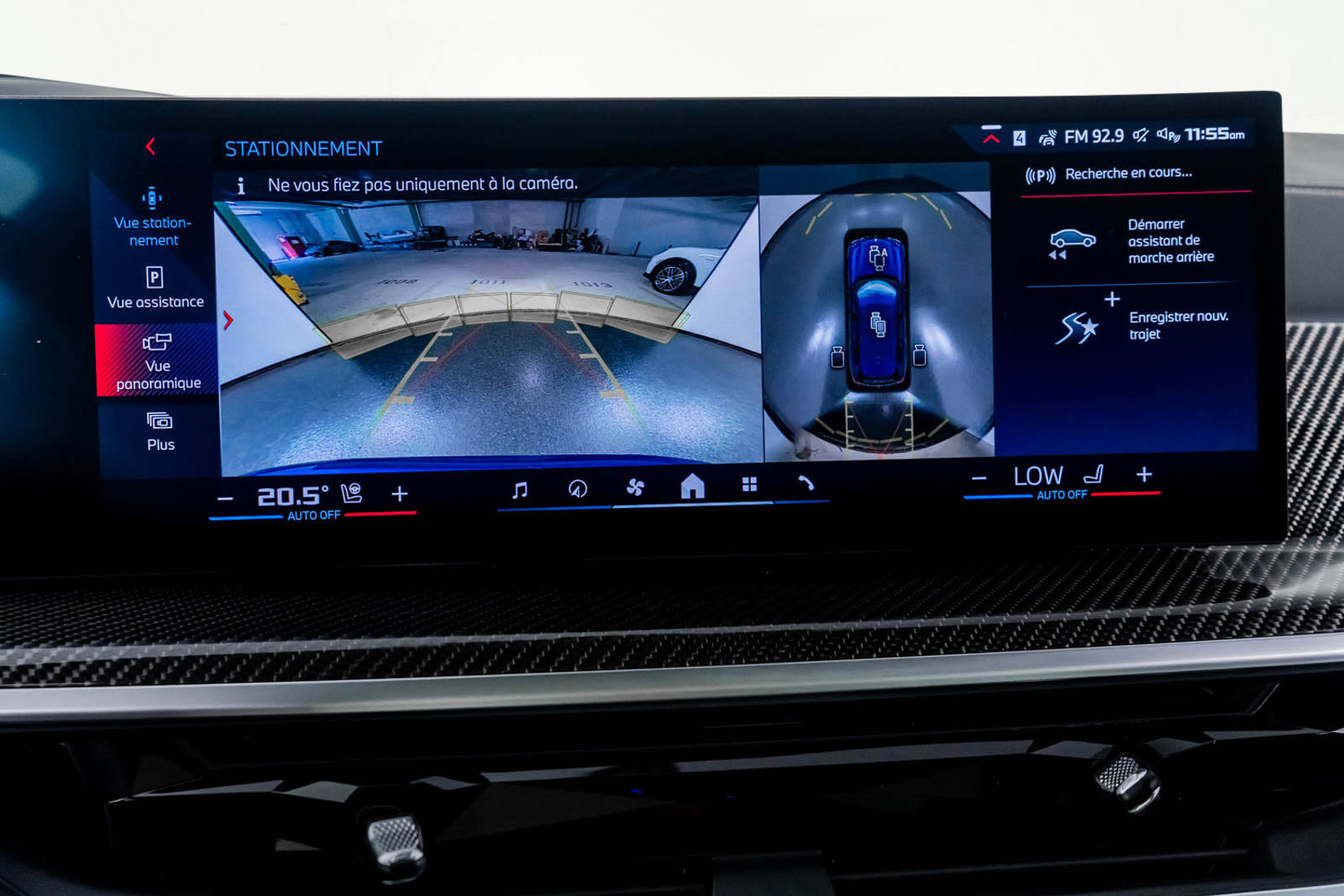 Used 2024 BMW X7 M60i w/ Premium Package image 44