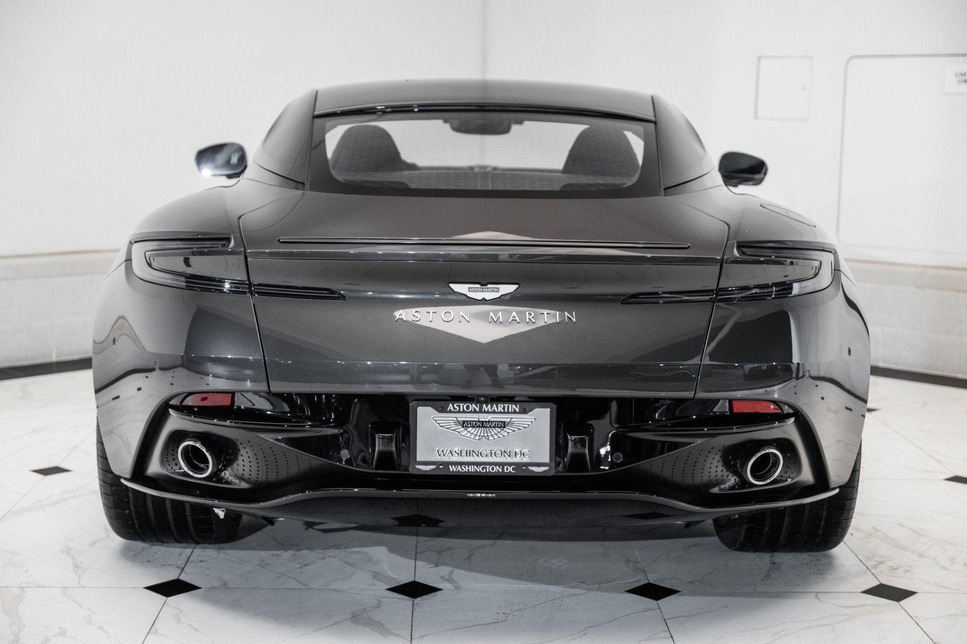 Used 2025 Aston Martin DB12 Coupe image 41