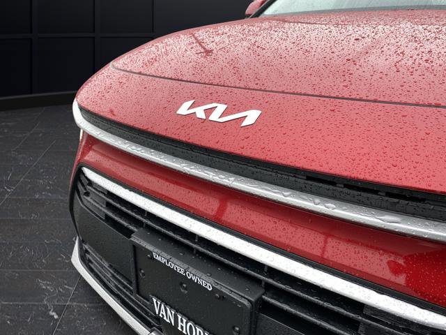 New 2026 Kia Niro EX image 17