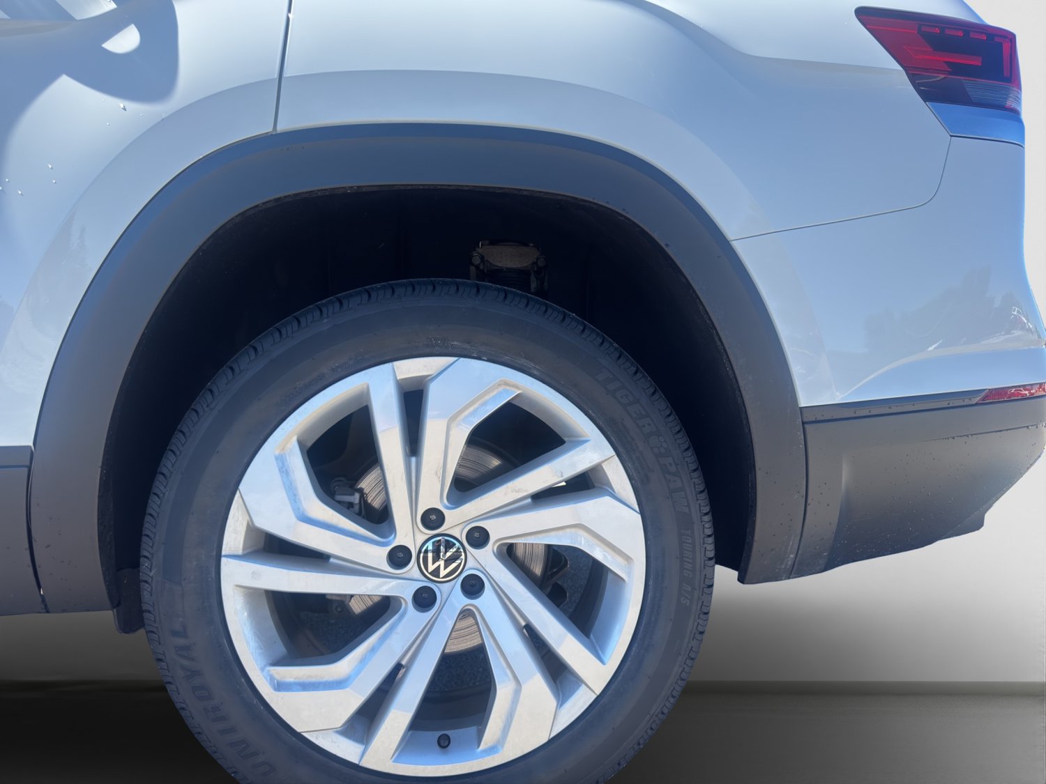 Used 2022 Volkswagen Atlas SE AWD/4WD image 22