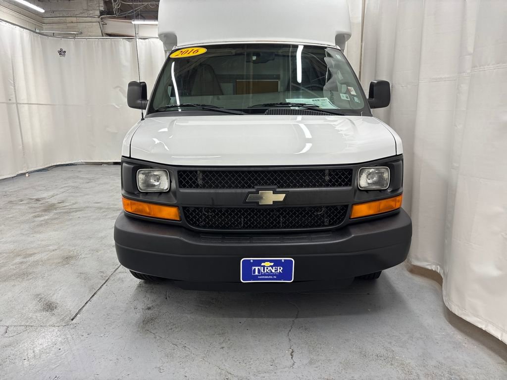 Used 2016 Chevrolet Express 3500 image 8