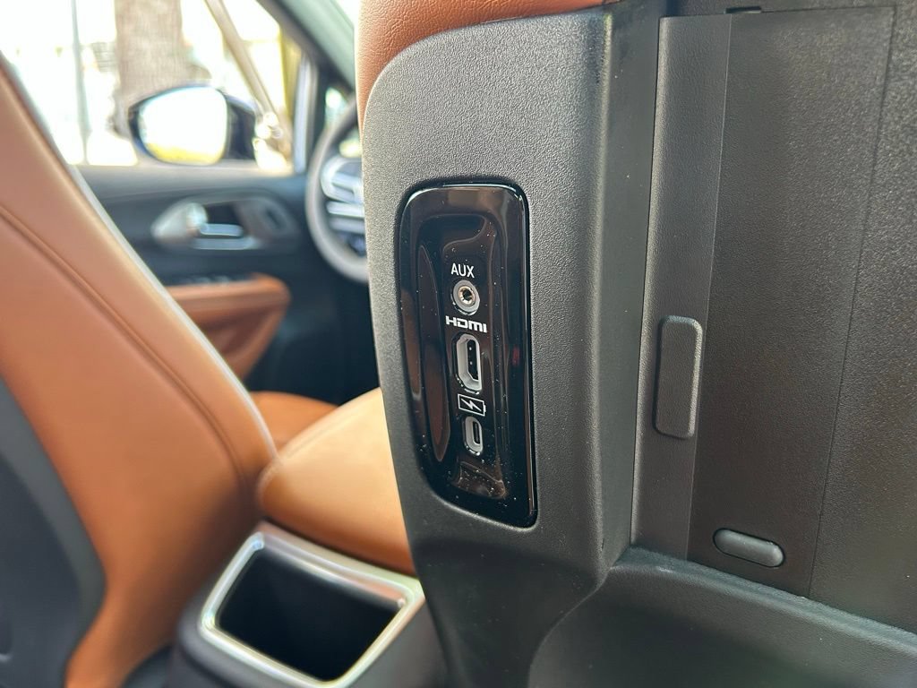New 2026 Chrysler Pacifica Pinnacle AWD/4WD image 45
