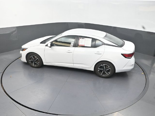 Used 2024 Nissan Sentra SV FWD image 26