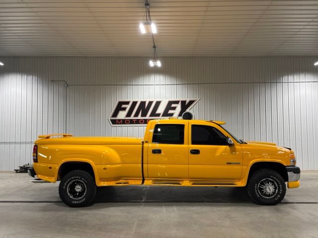 Used 2001 GMC Sierra 3500 4x4 Crew Cab w/ Off-Road Skid Plate Pkg image 2