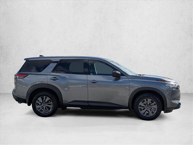 Used 2024 Nissan Pathfinder S video 4