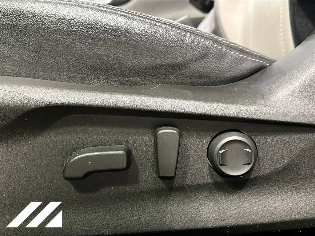 Used 2023 Subaru Forester Limited image 22