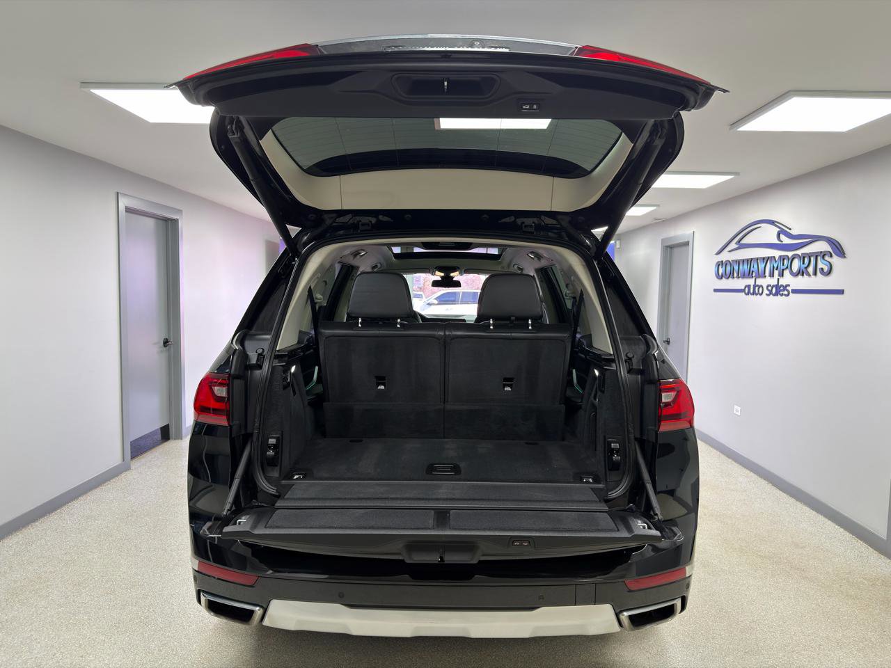 Used 2020 BMW X7 xDrive50i w/ Cold Weather Package AWD/4WD image 38