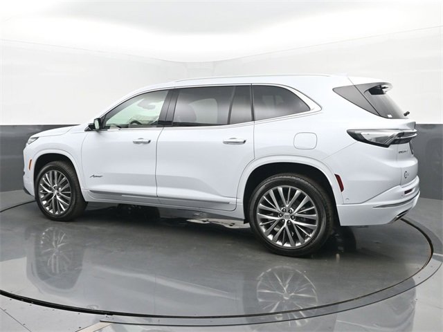 New 2026 Buick Enclave Avenir w/ Super Cruise Package image 3