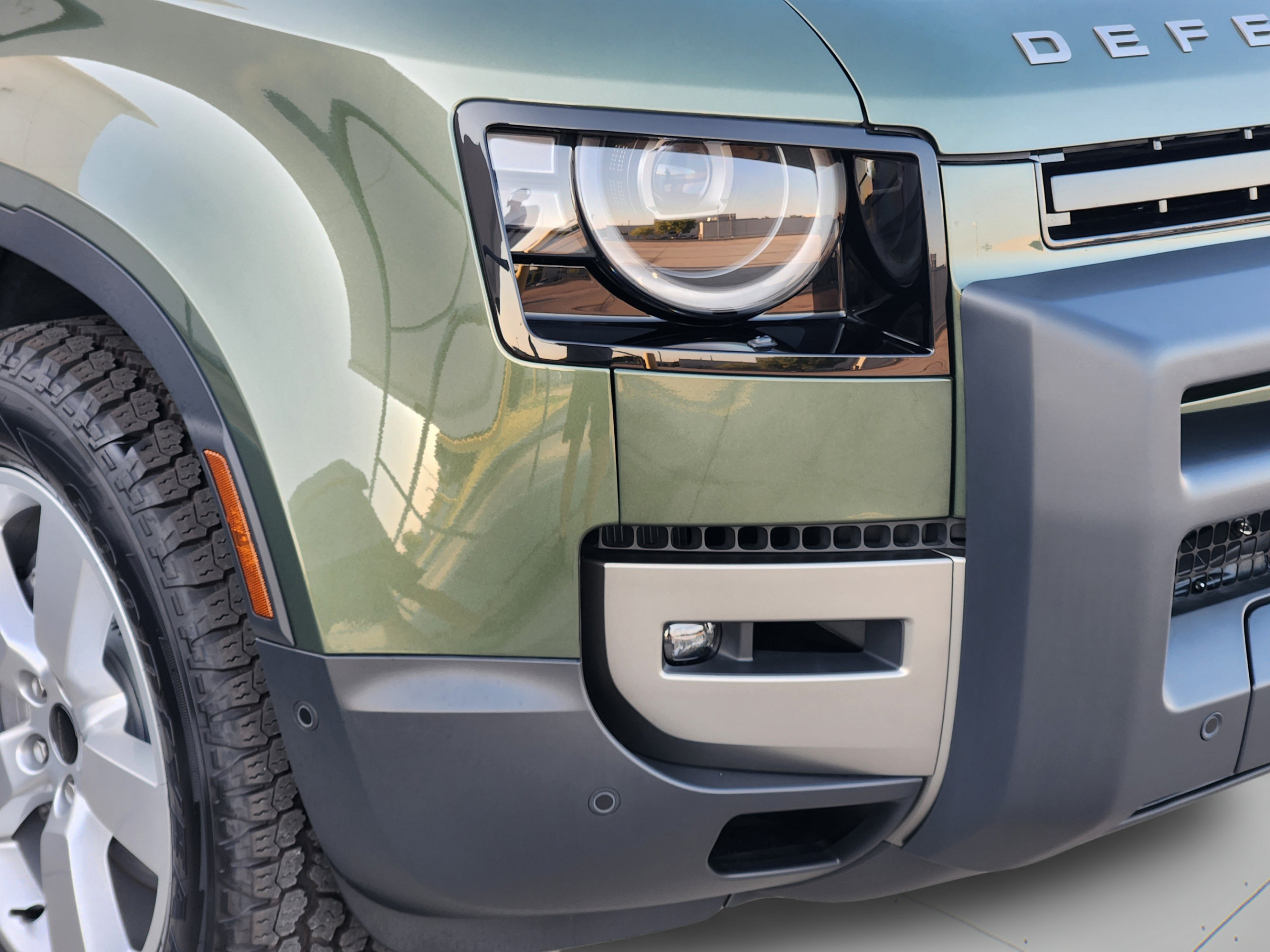 New 2026 Land Rover Defender 110 S AWD/4WD image 29