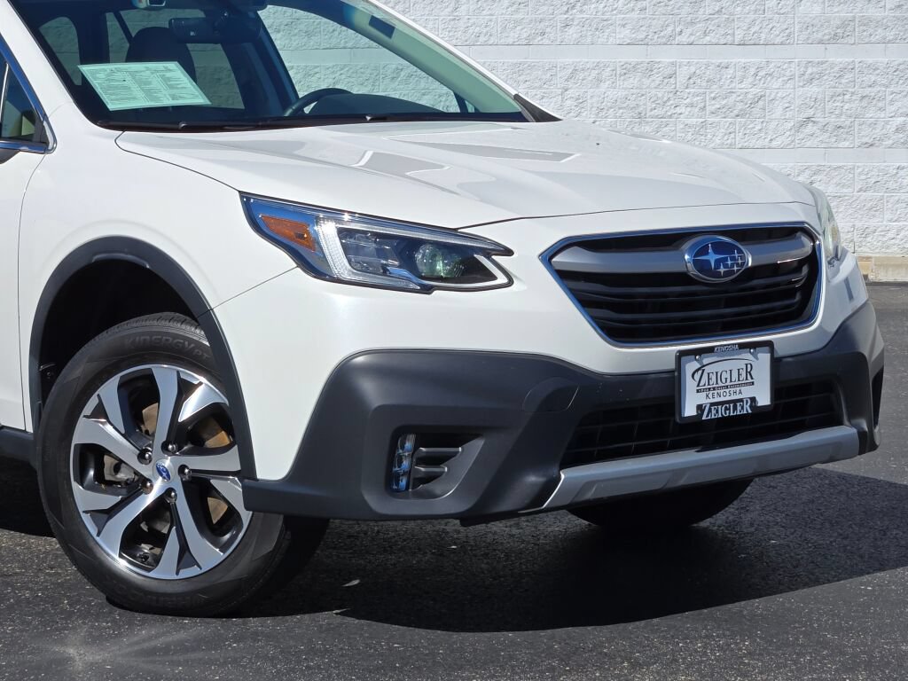 Used 2020 Subaru Outback Limited w/ Popular Package #2 AWD/4WD image 2