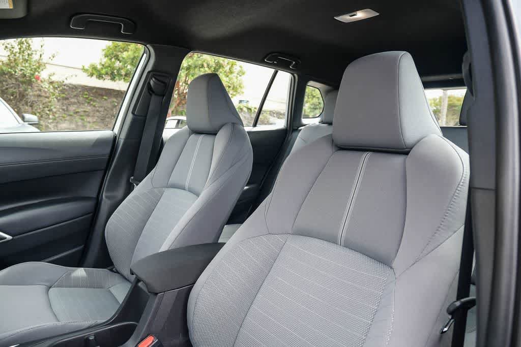 Used 2025 Toyota Corolla Cross AWD Hybrid image 17