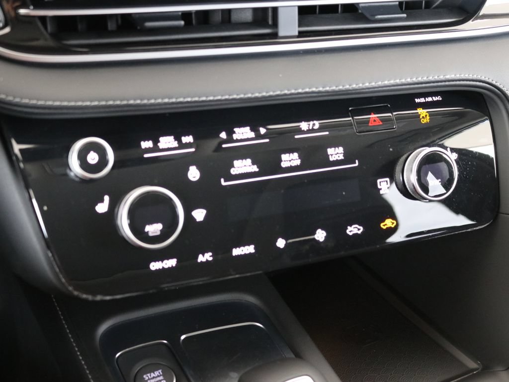 Certified 2025 INFINITI QX60 Pure AWD/4WD image 12