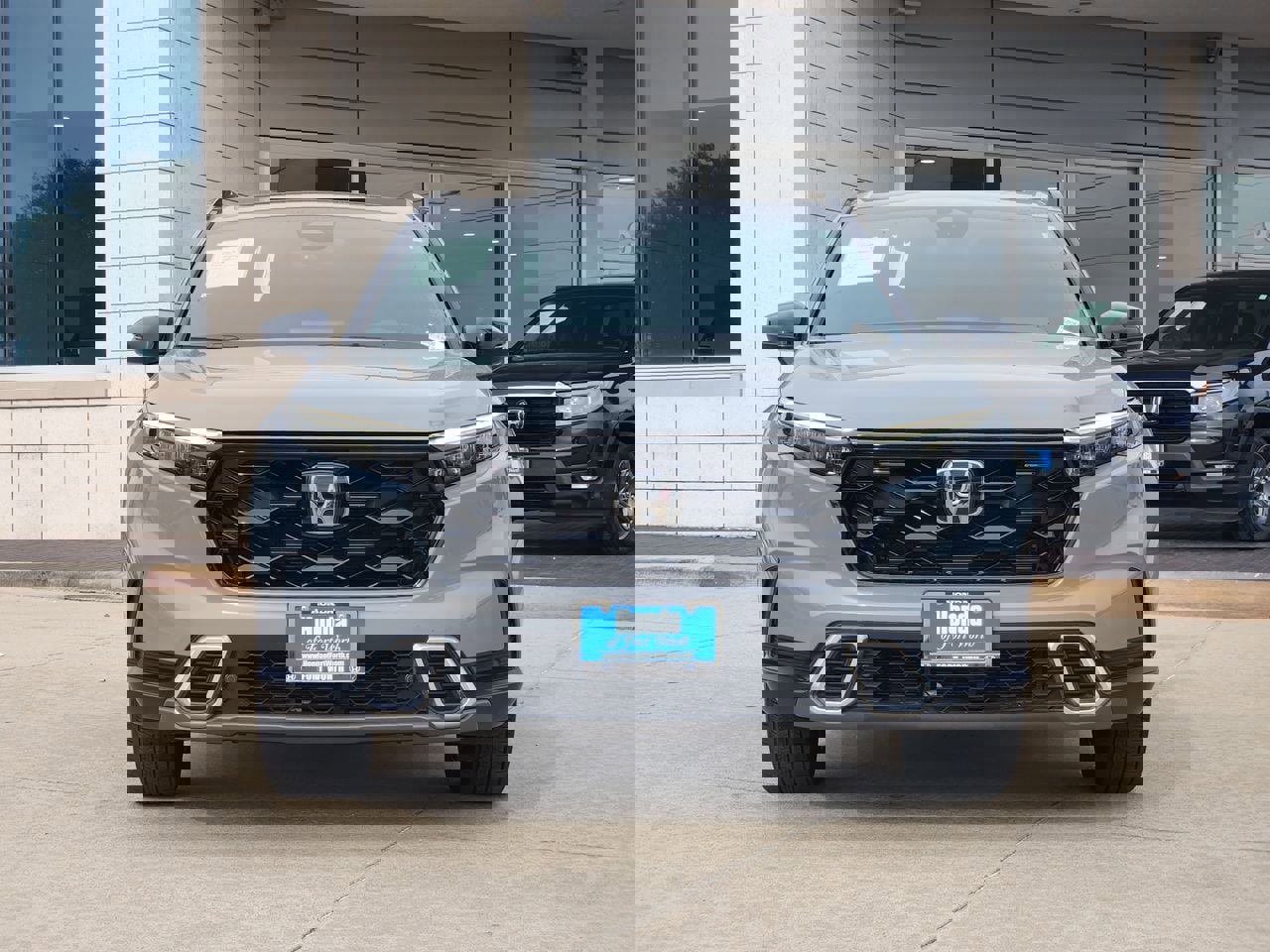 Used 2025 Honda CR-V Sport Touring image 2