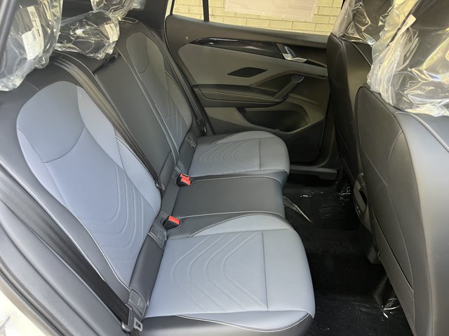 New 2026 Volkswagen Tiguan SE R-Line AWD/4WD image 8