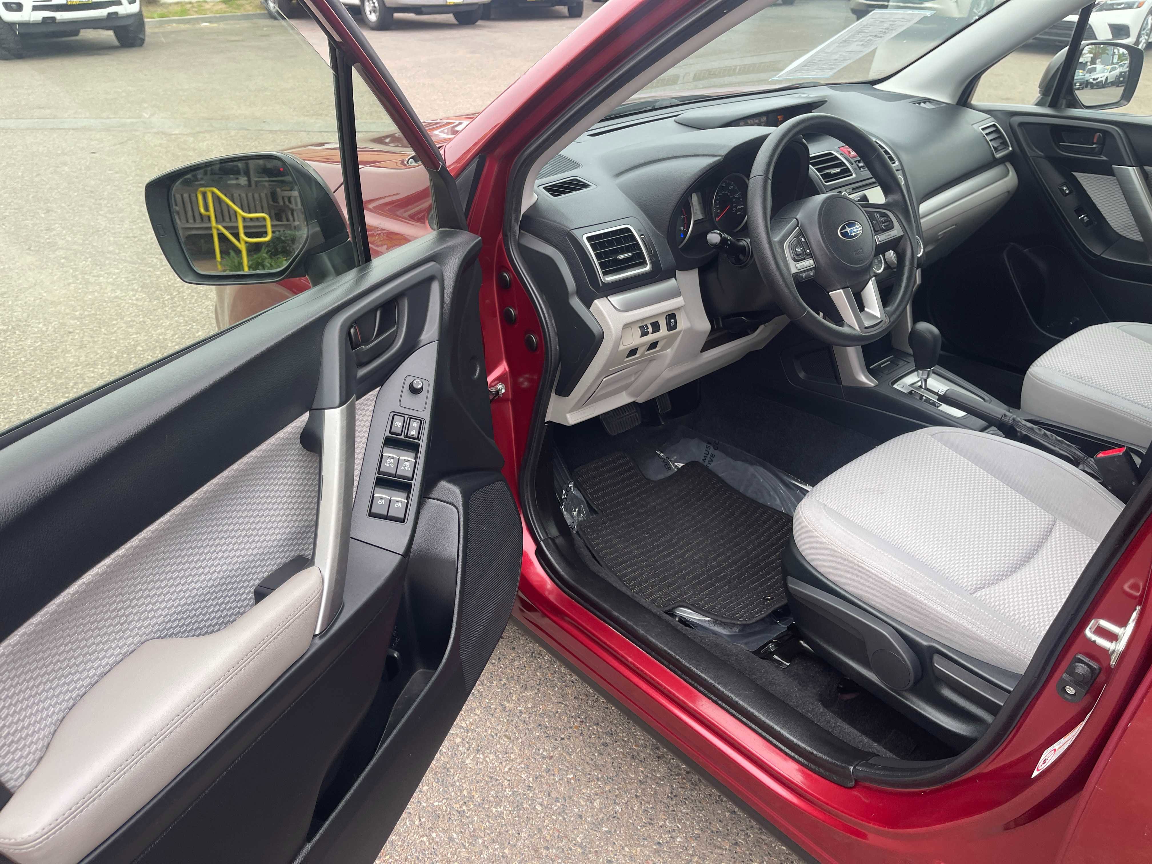 Used 2018 Subaru Forester 2.5i w/ Alloy Wheel Package image 16