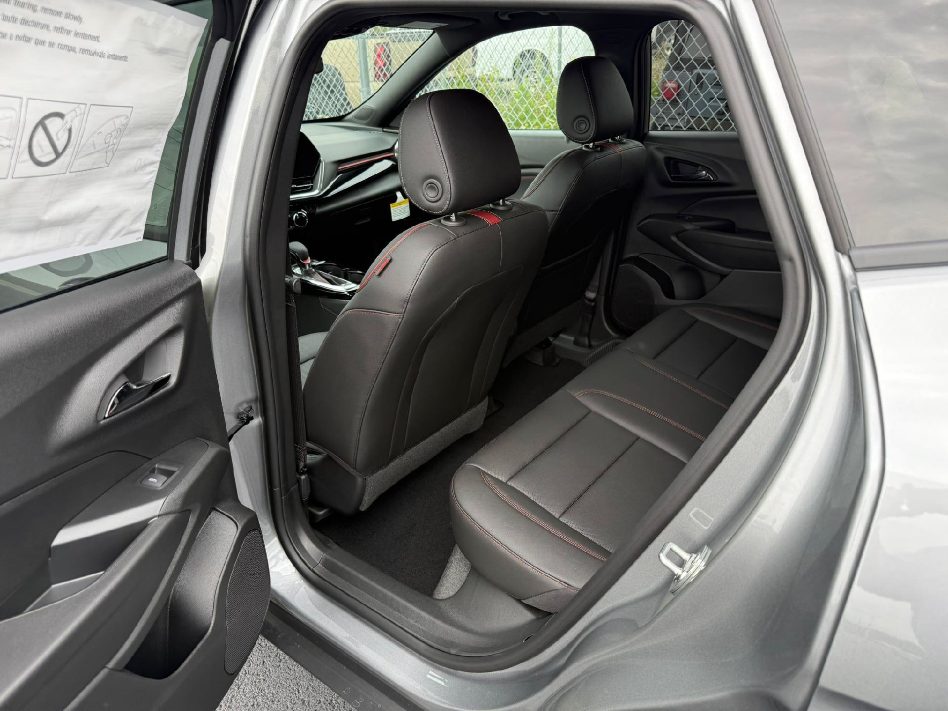 New 2026 Chevrolet Trax RS w/ Sunroof Package FWD image 11