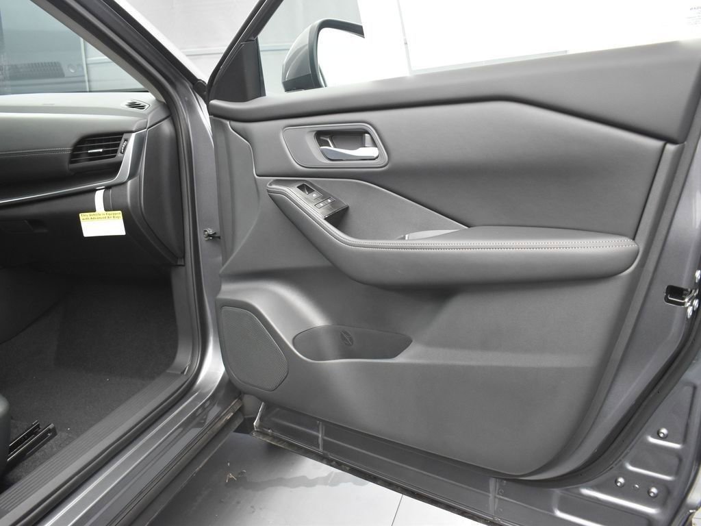 New 2026 Nissan Rogue SV image 26