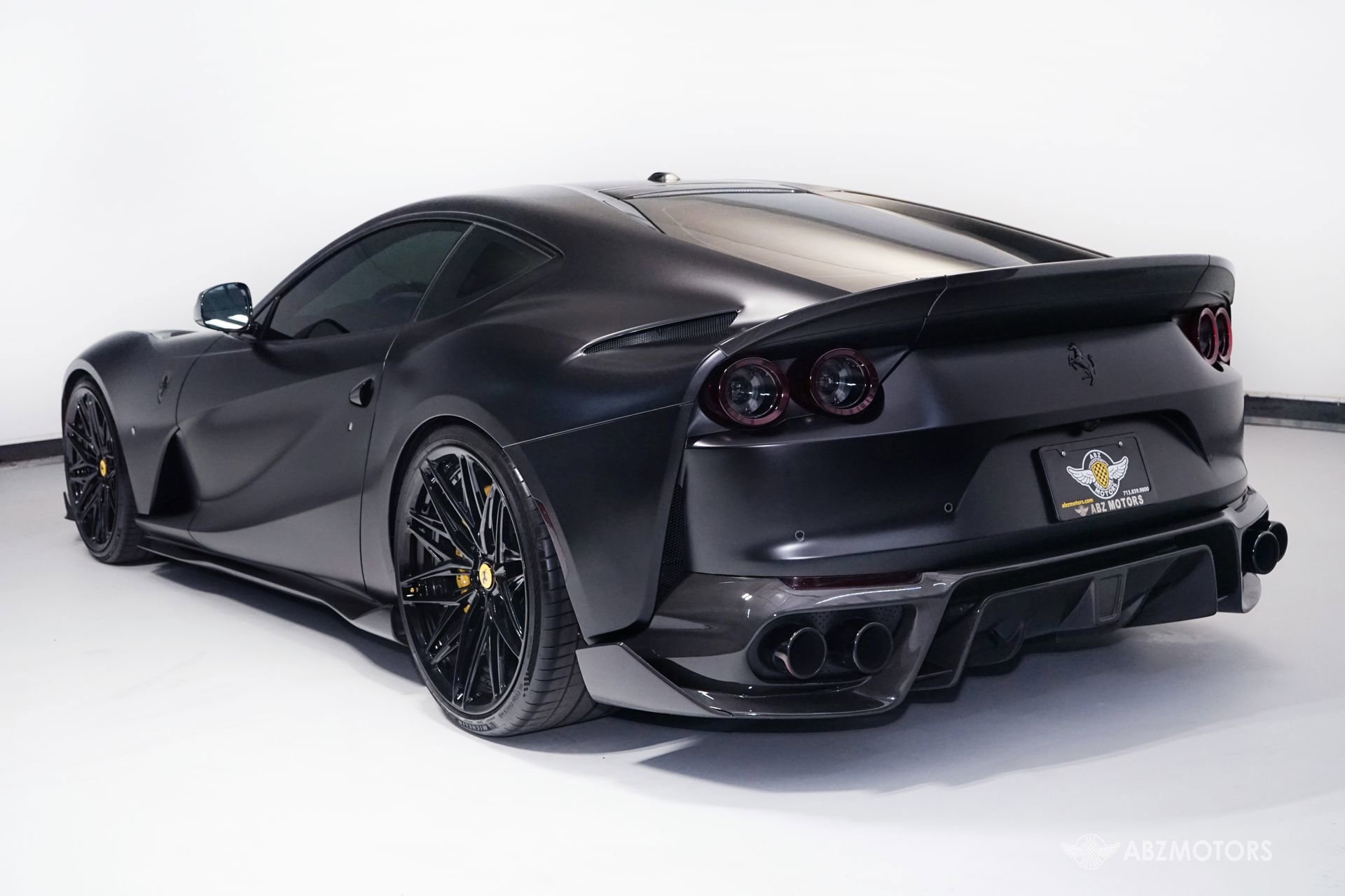 Used 2019 Ferrari 812 Superfast image 7