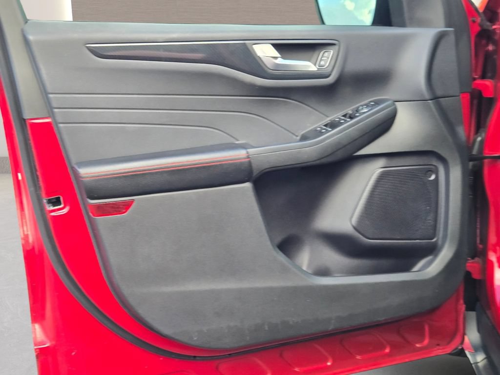 Used 2024 Ford Escape ST-Line w/ Tech Pack #1 FWD image 20