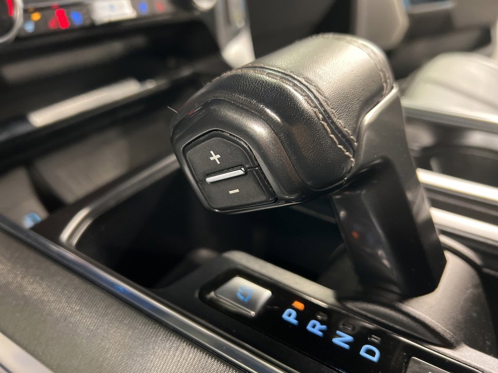 Certified 2022 Ford F150 Platinum w/ Equipment Group 701A High image 16