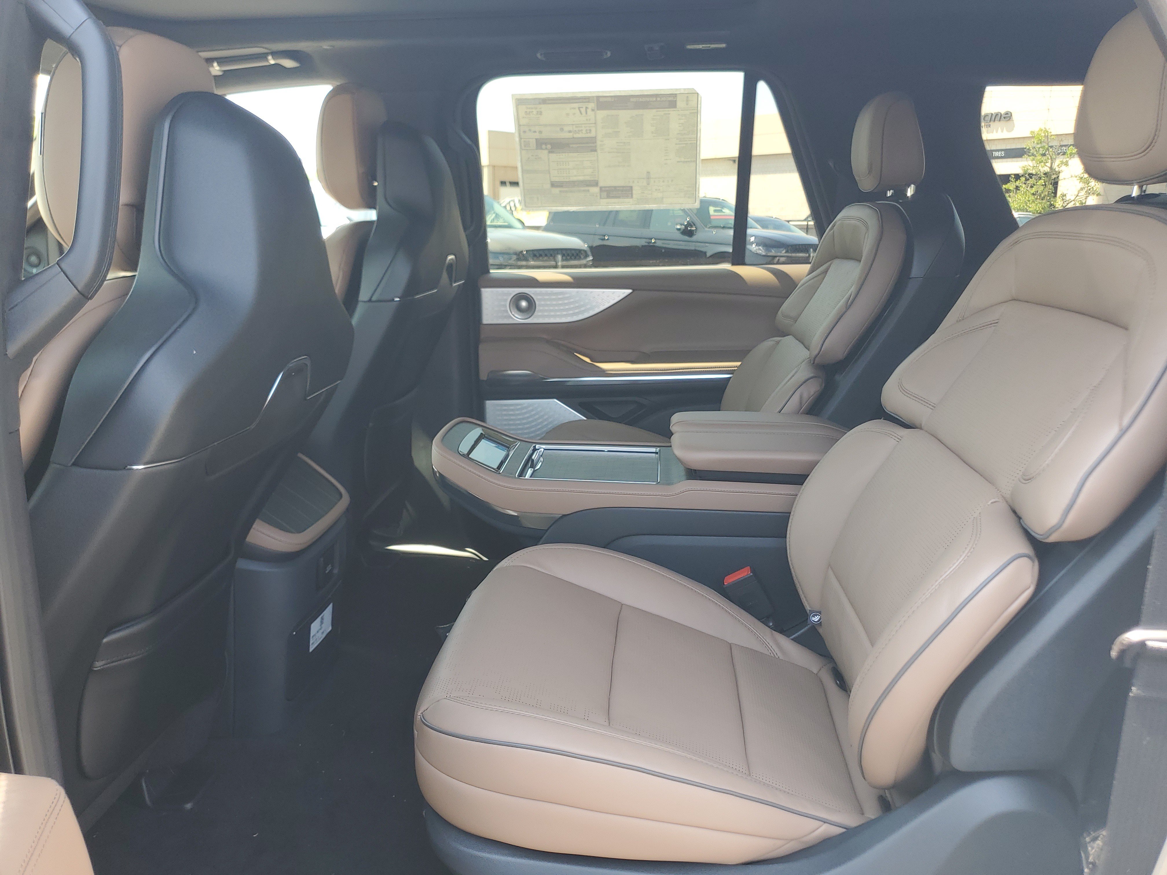 New 2027 Lincoln Navigator L Black Label AWD/4WD image 27