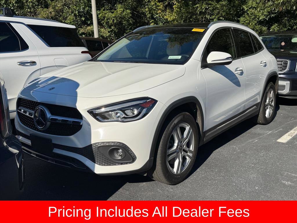 Used 2023 Mercedes-Benz GLA 250 4MATIC w/ Premium Package image 9