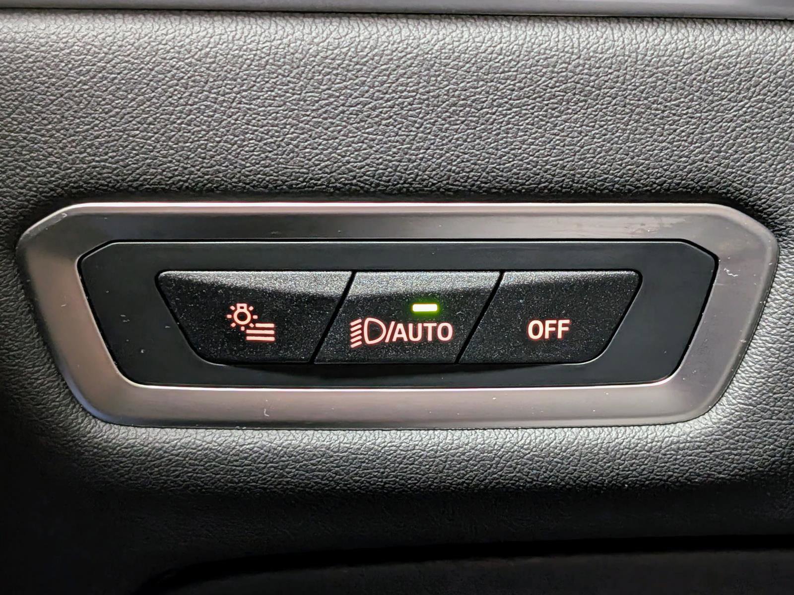 Used 2026 BMW X7 xDrive40i w/ Executive Package image 45