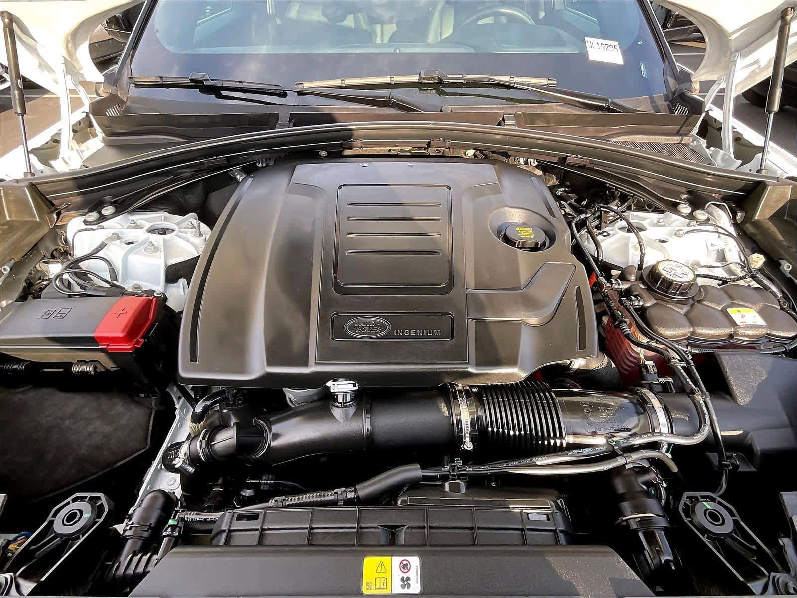 Used 2026 Land Rover Range Rover Velar S AWD/4WD image 12