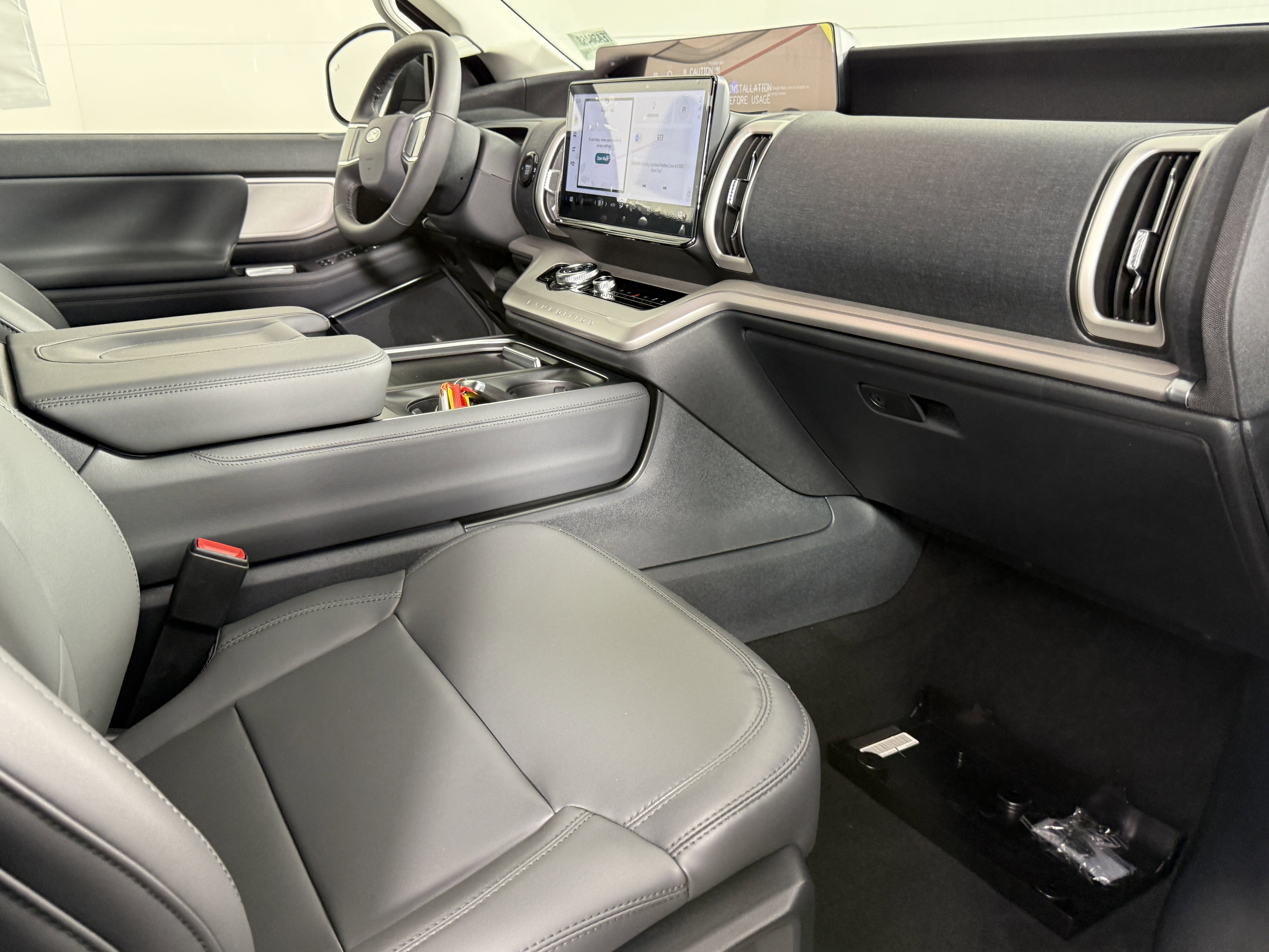 New 2026 Ford Expedition Max Active RWD image 9