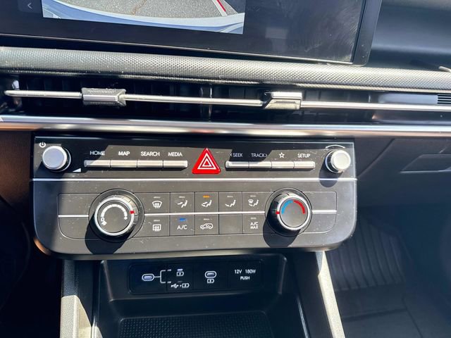 Used 2025 Hyundai Tucson SE image 23