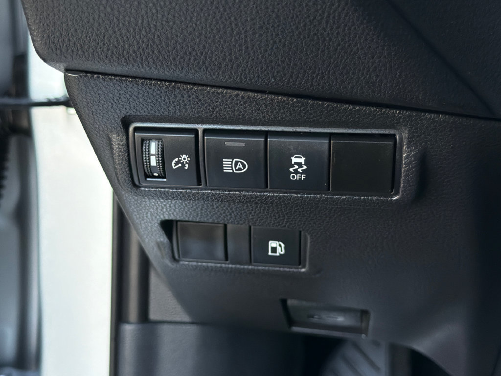 Used 2025 Toyota Corolla Cross AWD Hybrid image 22