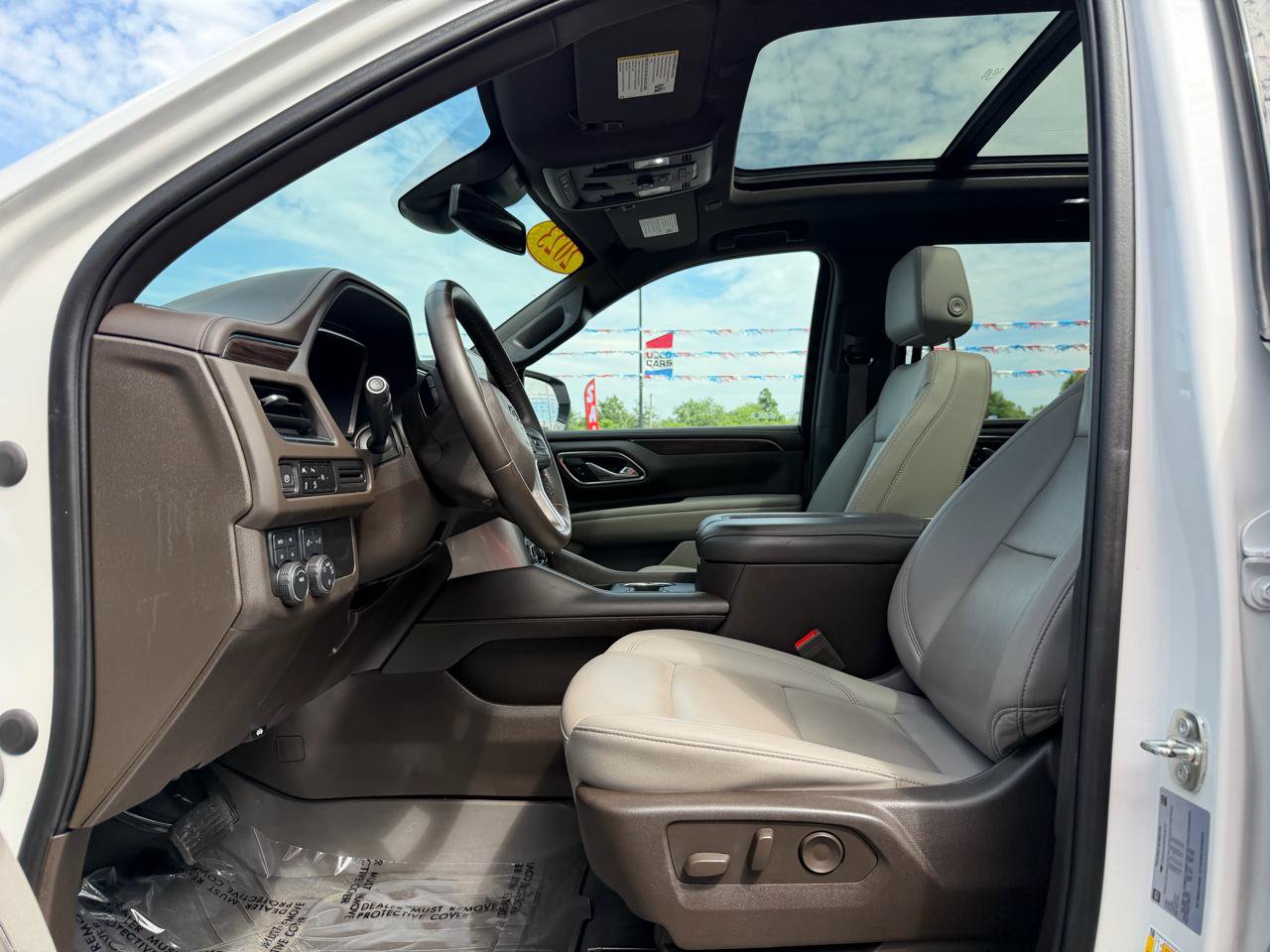 Used 2023 Chevrolet Suburban Z71 AWD/4WD image 15