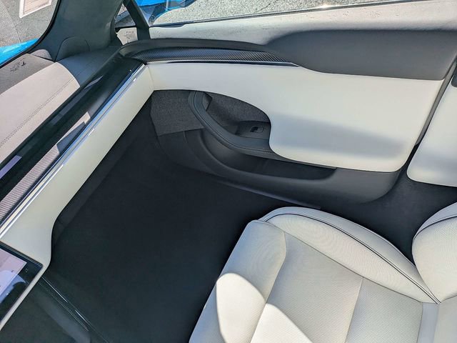 Used 2021 Tesla Model S Plaid image 17
