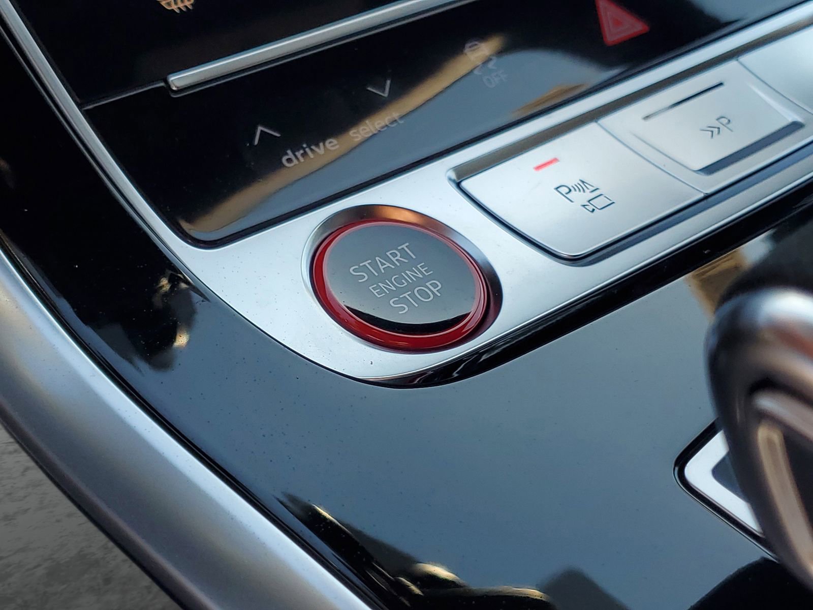 New 2026 Audi RS Q8 performance image 33