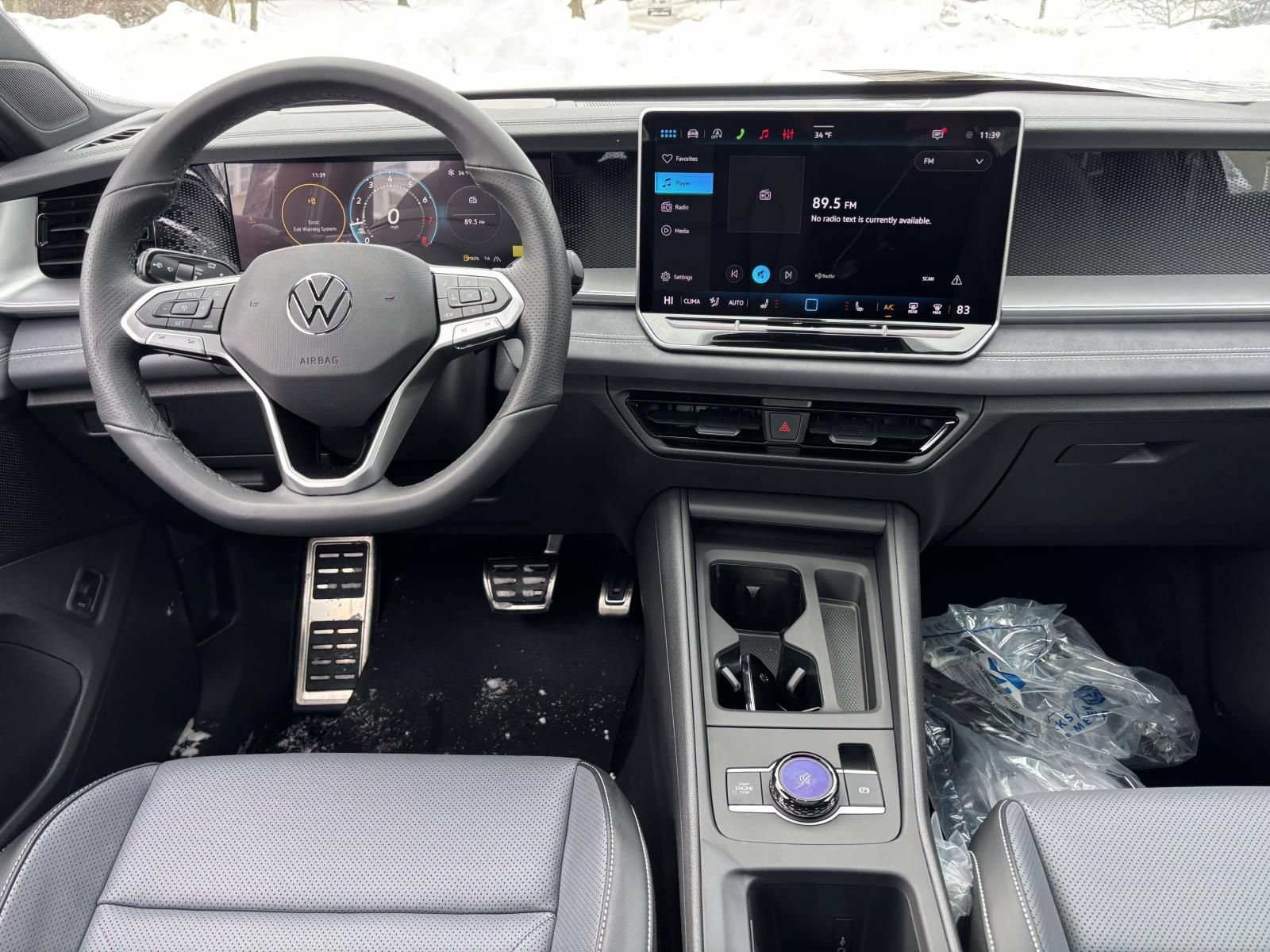 New 2026 Volkswagen Tiguan SE R-Line AWD/4WD image 28