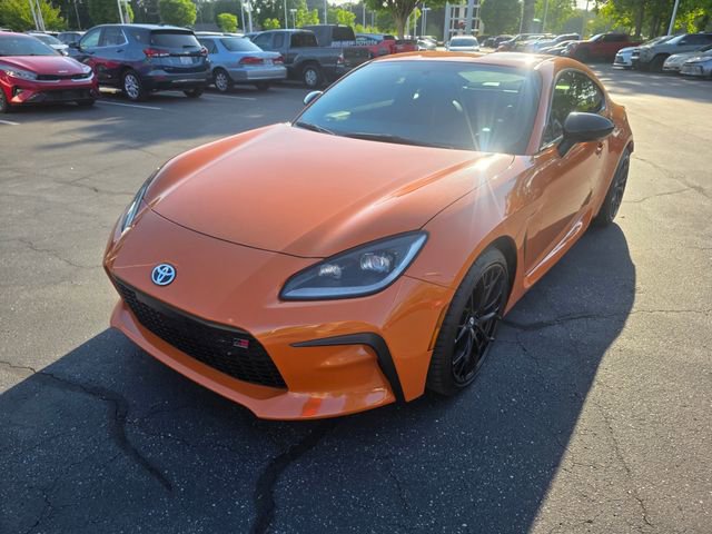 Used 2023 Toyota GR86 10th Anniversary SE RWD image 4