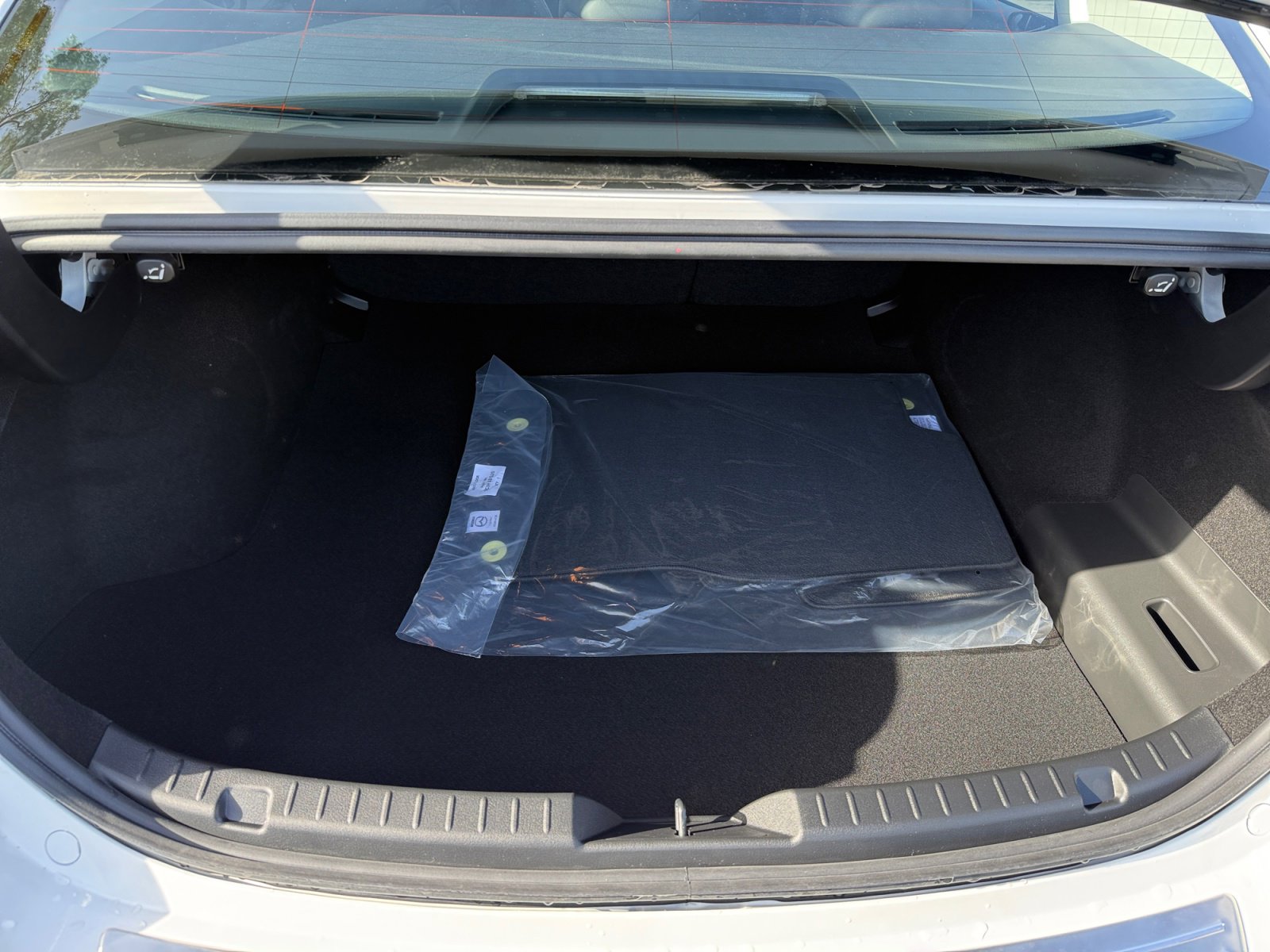 New 2026 MAZDA MAZDA3 2.5 S Sedan w/ Preferred Pkg image 17