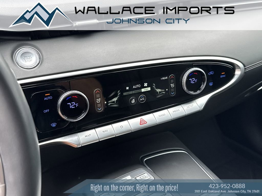 Used 2023 Genesis GV70 2.5T w/ Select Package image 28