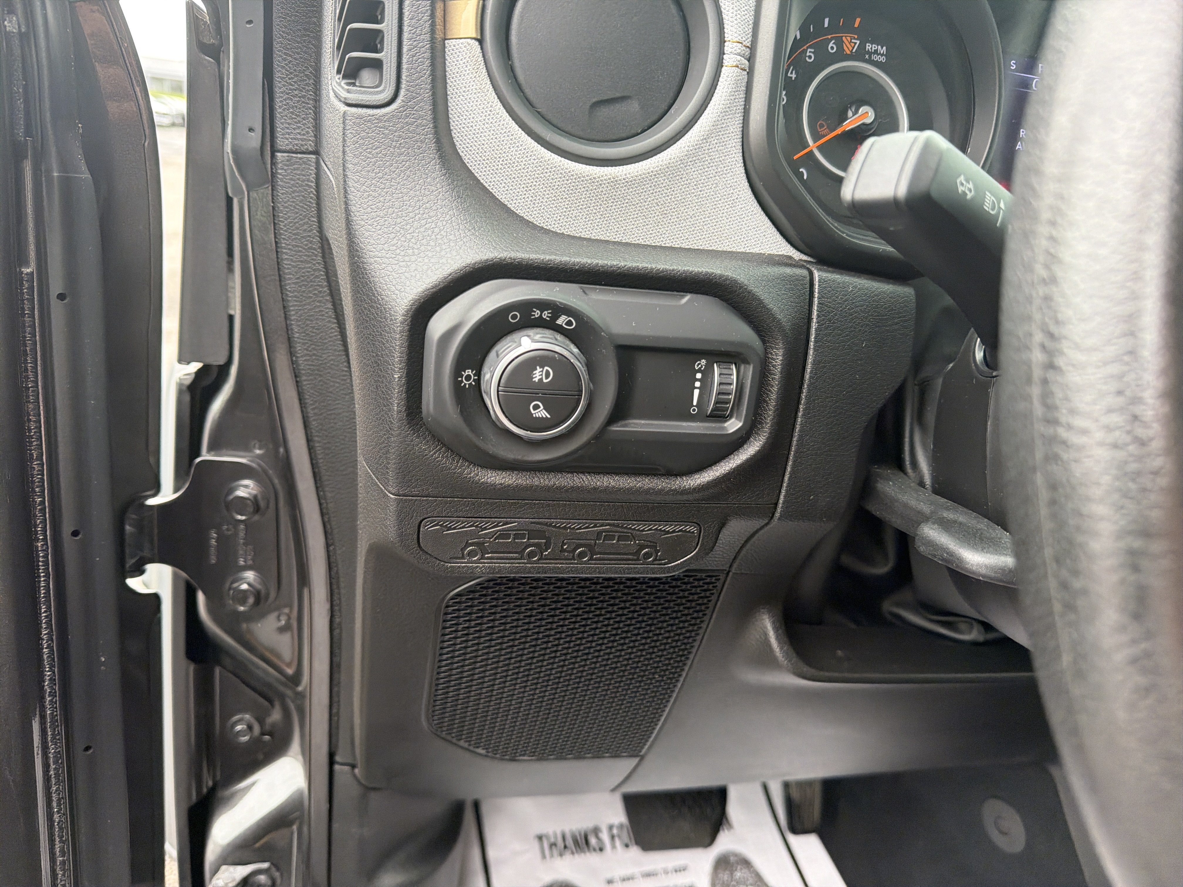 Used 2024 Jeep Gladiator Sport AWD/4WD image 18