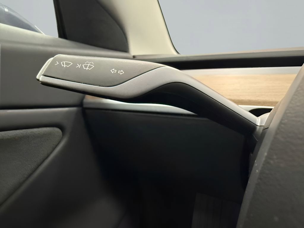 Used 2019 Tesla Model 3 Long Range image 19