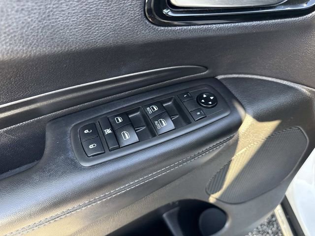 Used 2021 Dodge Durango SXT w/ 3rd Row Seating Group image 21