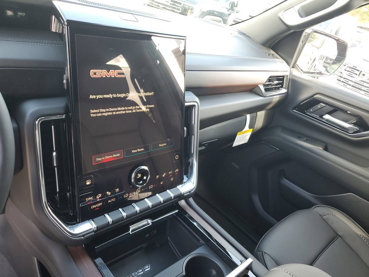 New 2026 GMC Yukon XL Denali w/ Denali Reserve Package AWD/4WD image 26